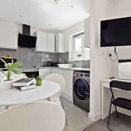 South Harrow Apartment ロンドン エクステリア 写真