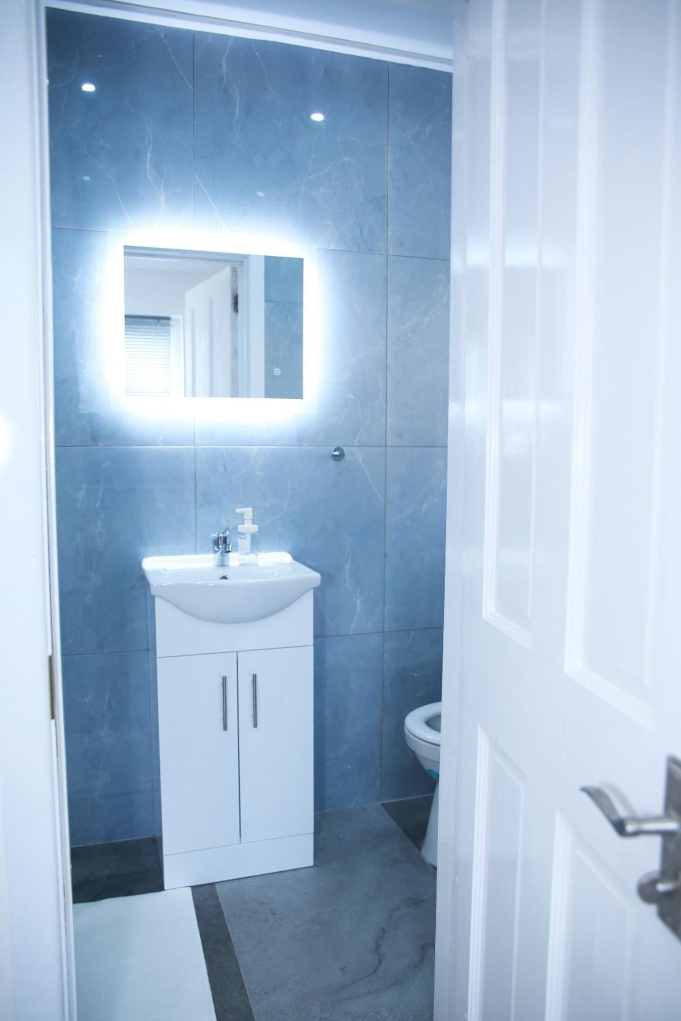 South Harrow Apartment ロンドン エクステリア 写真