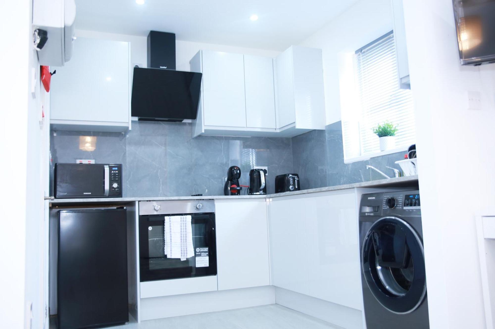 South Harrow Apartment ロンドン エクステリア 写真