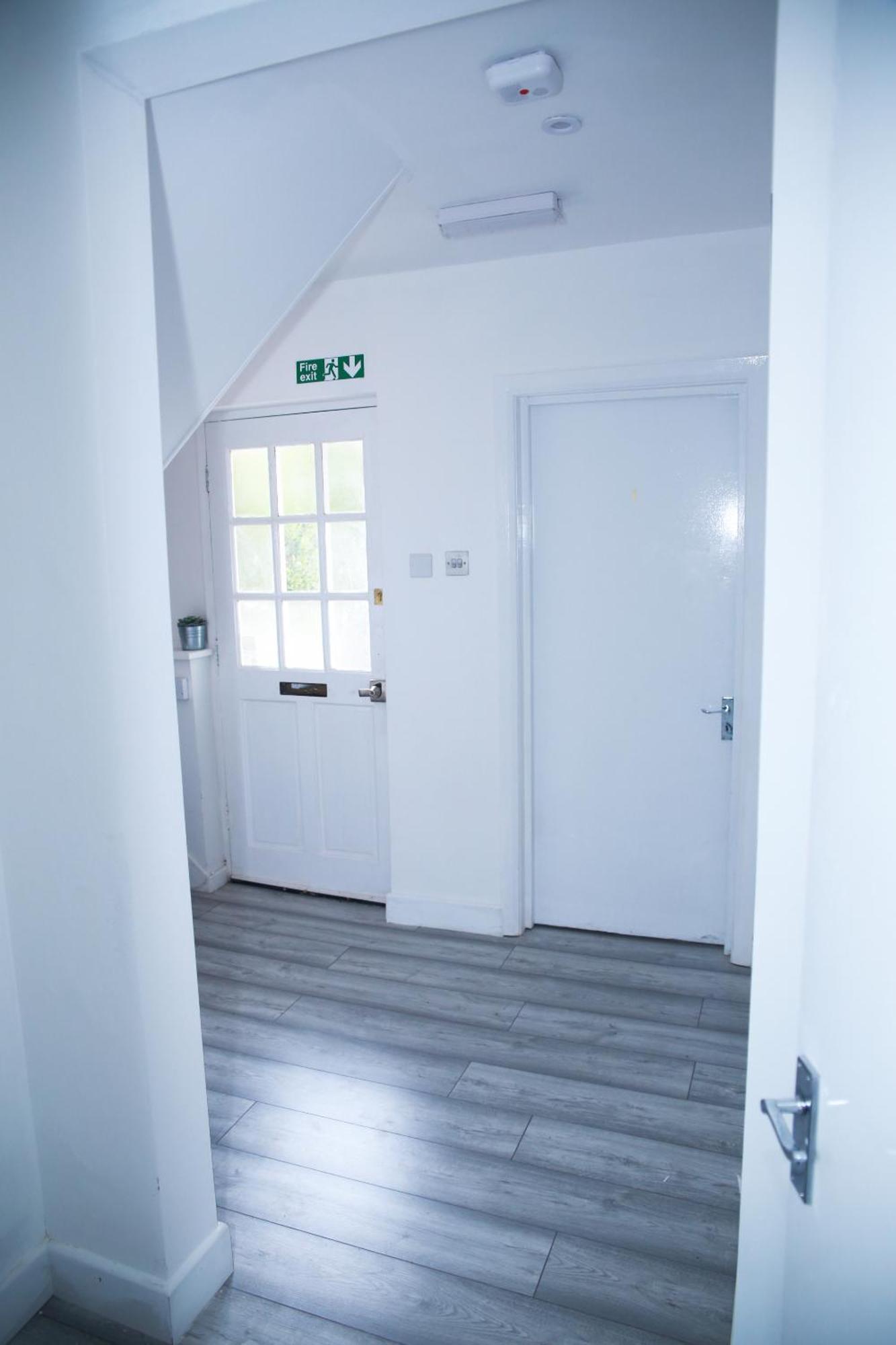 South Harrow Apartment ロンドン エクステリア 写真