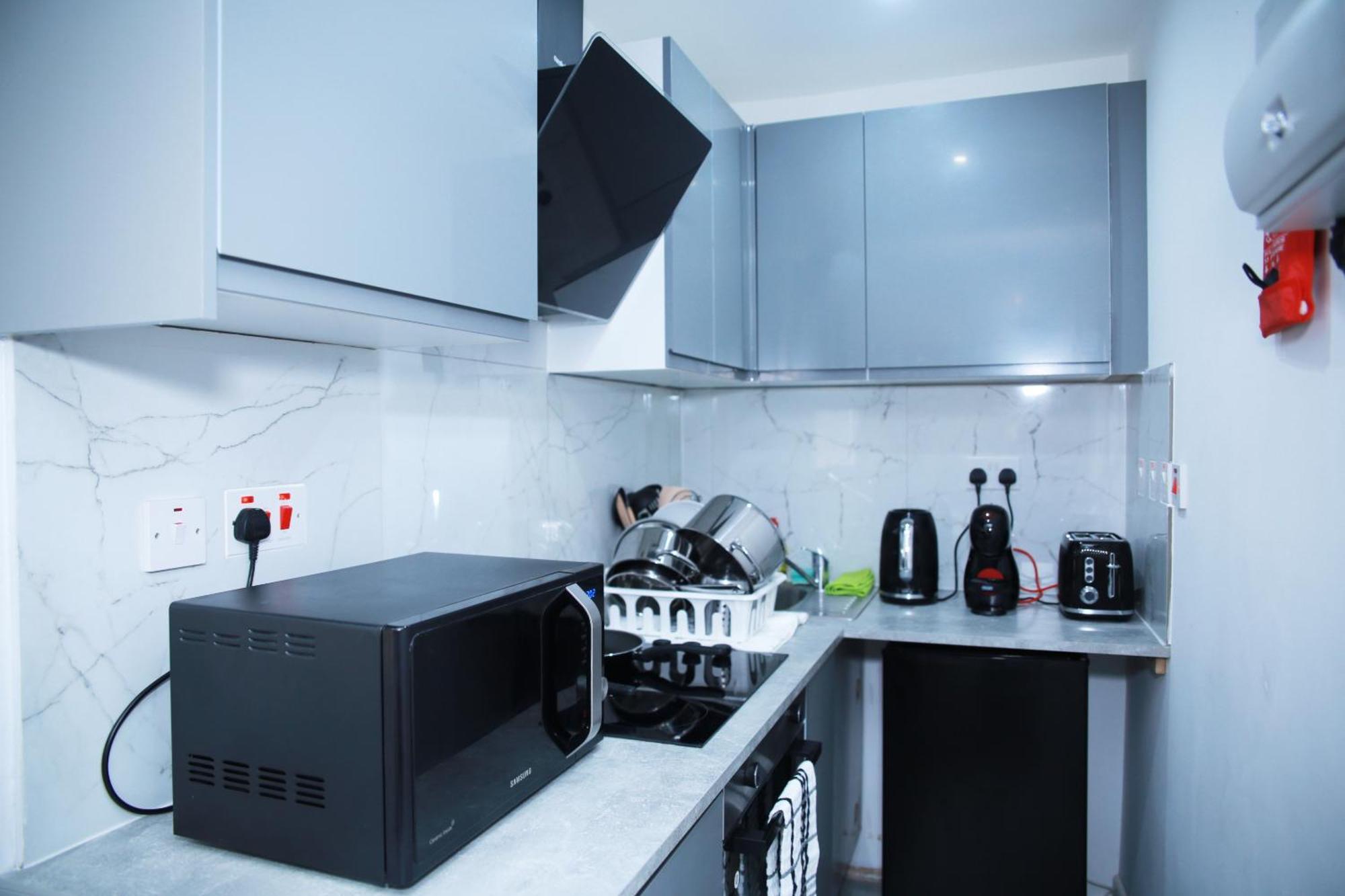 South Harrow Apartment ロンドン エクステリア 写真